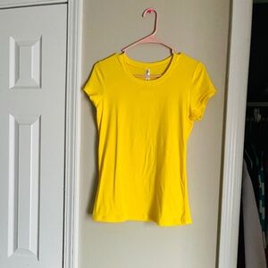 Women’s Yellow Short Sleeve Shirt